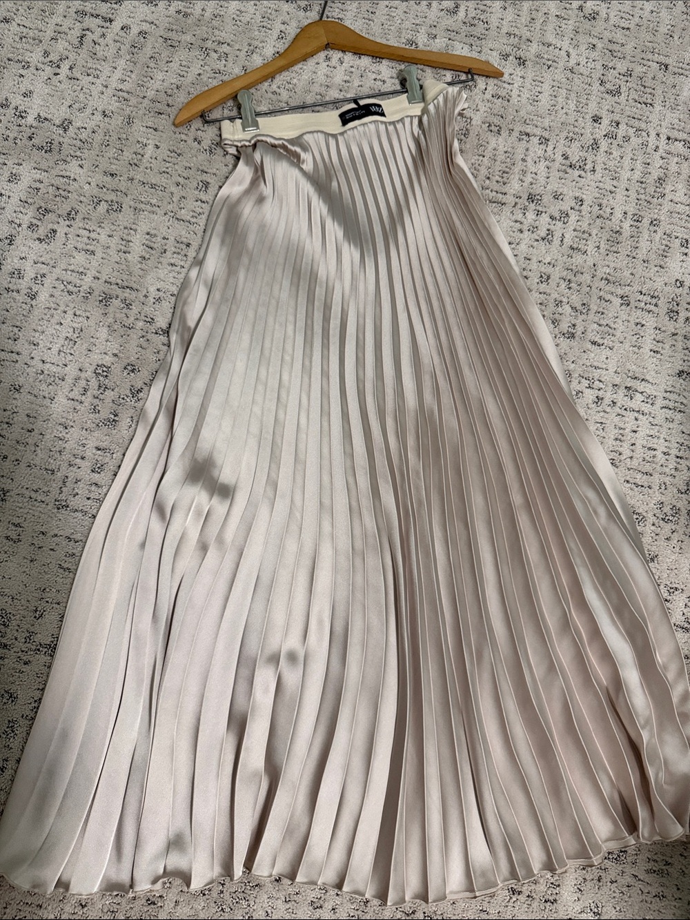 Zara Pleated Satin A-Line Skirt - Cream